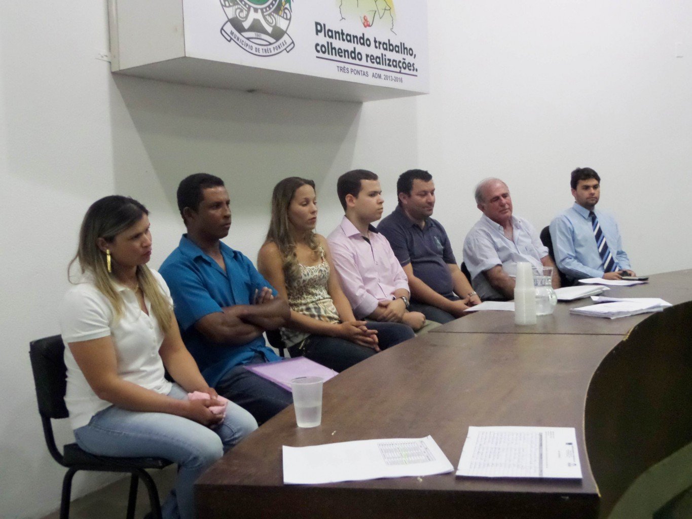 Representantes das comunidades, SRE, Secretaria de Educação e Executivo